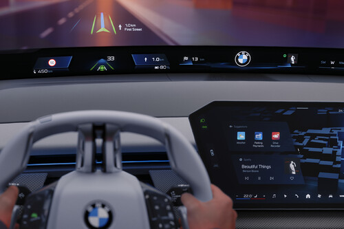 Hijo, antes todo esto eran botones. BMW confirma que su próximo Serie 3 será todo un arsenal de pantallas